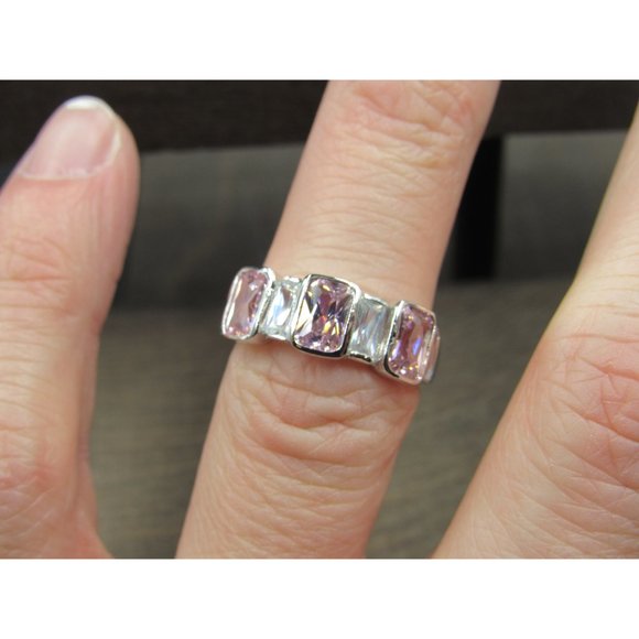 Size 6.25 Silver Tone Fancy Pink And Clear Cubic Zirconia Band Ring - Picture 4 of 7